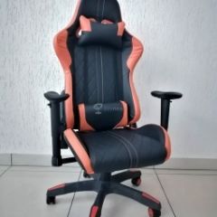Кресло геймерское Barneo K-52 (черная экокожа оранжевые вставки) в Тарко-Сале - tarko-sale.mebel24.online | фото 1