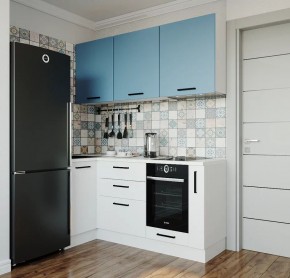 Кухонный гарнитур угловой Капри 1000*1800 (Стол. 26мм) в Тарко-Сале - tarko-sale.mebel24.online | фото 1